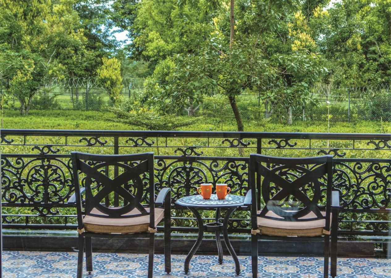MAYFAIR Tea Resort Siliguri Exterior foto